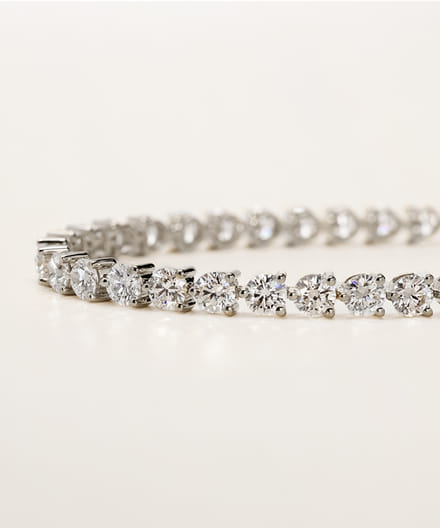 diamond tennis bracelet